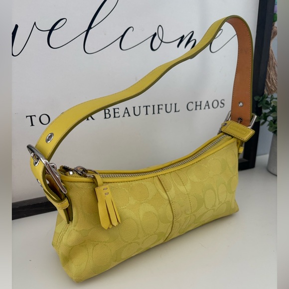 💛💚COACH 6371 Y2K Lime East-West Hampton Signature Demi Soho Baguette💚💛 - Picture 8 of 16